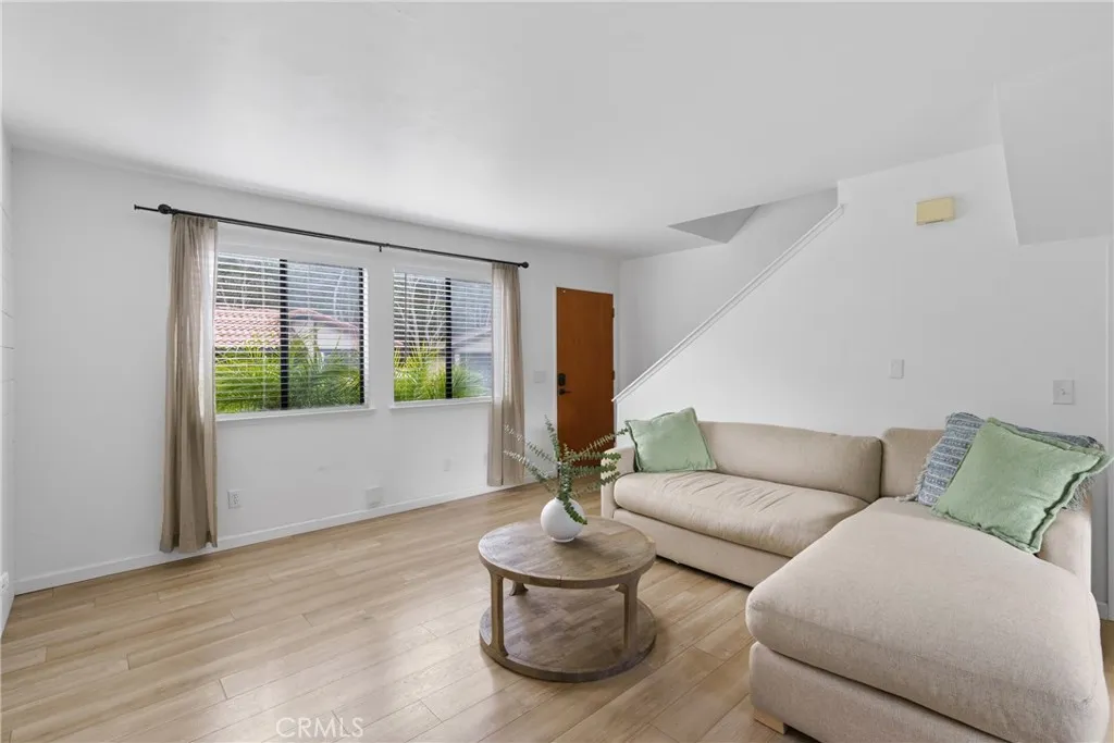 Additional image 3 of 1032 Meadow Way, Arroyo Grande, CA 93420