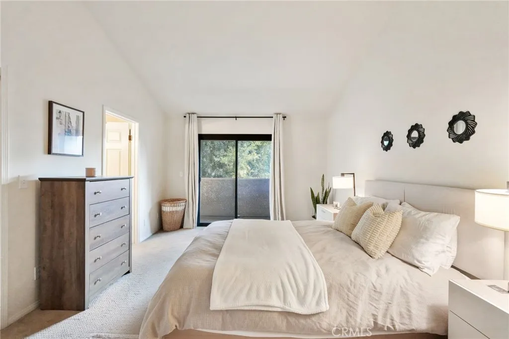 Additional image 16 of 6930 De Celis Unit 16, Lake Balboa, CA 91406