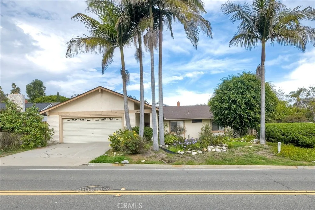 Property image for 1916 Laurel Rd, Oceanside, CA 92054
