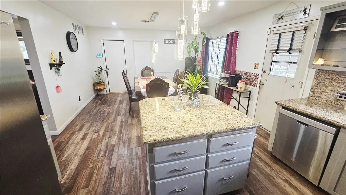 Additional image 49 of 2819 Renegade Ave, Bakersfield, CA 93306