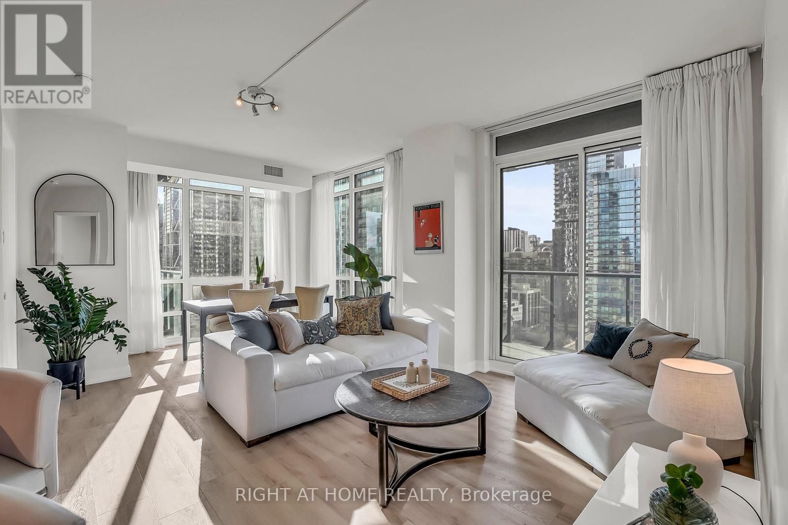 2109 - 825 CHURCH STREET|Toronto (Rosedale-Moore Park), Ontario M4W3Z4