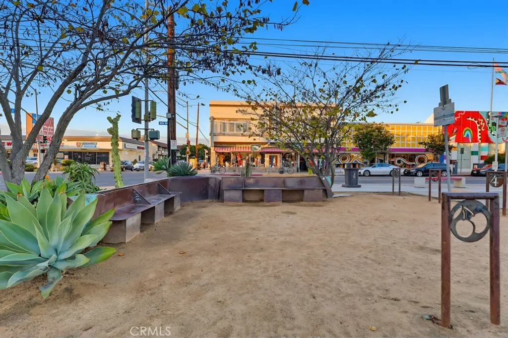 Additional image 45 of 307 Cherry Avenue Unit 6, Long Beach, CA 90802