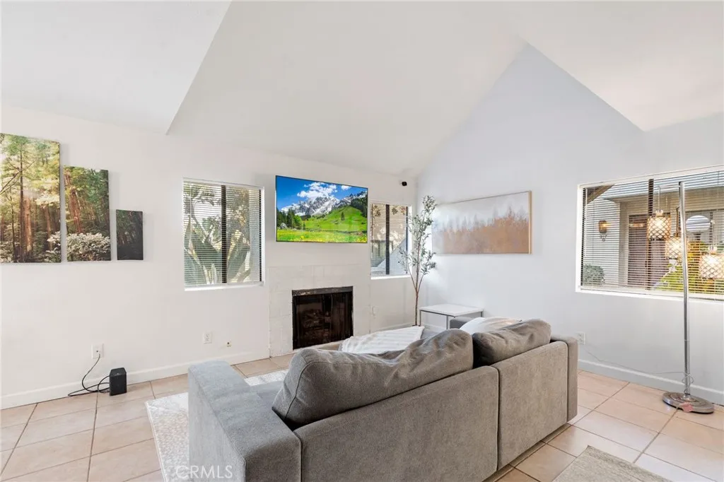 Additional image 36 of 313 N Melrose Dr, Vista, CA 92083