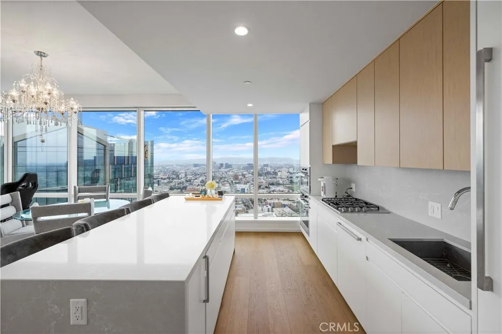 Additional image 10 of 877 Francisco Street Unit 4111, Los Angeles, CA 90017