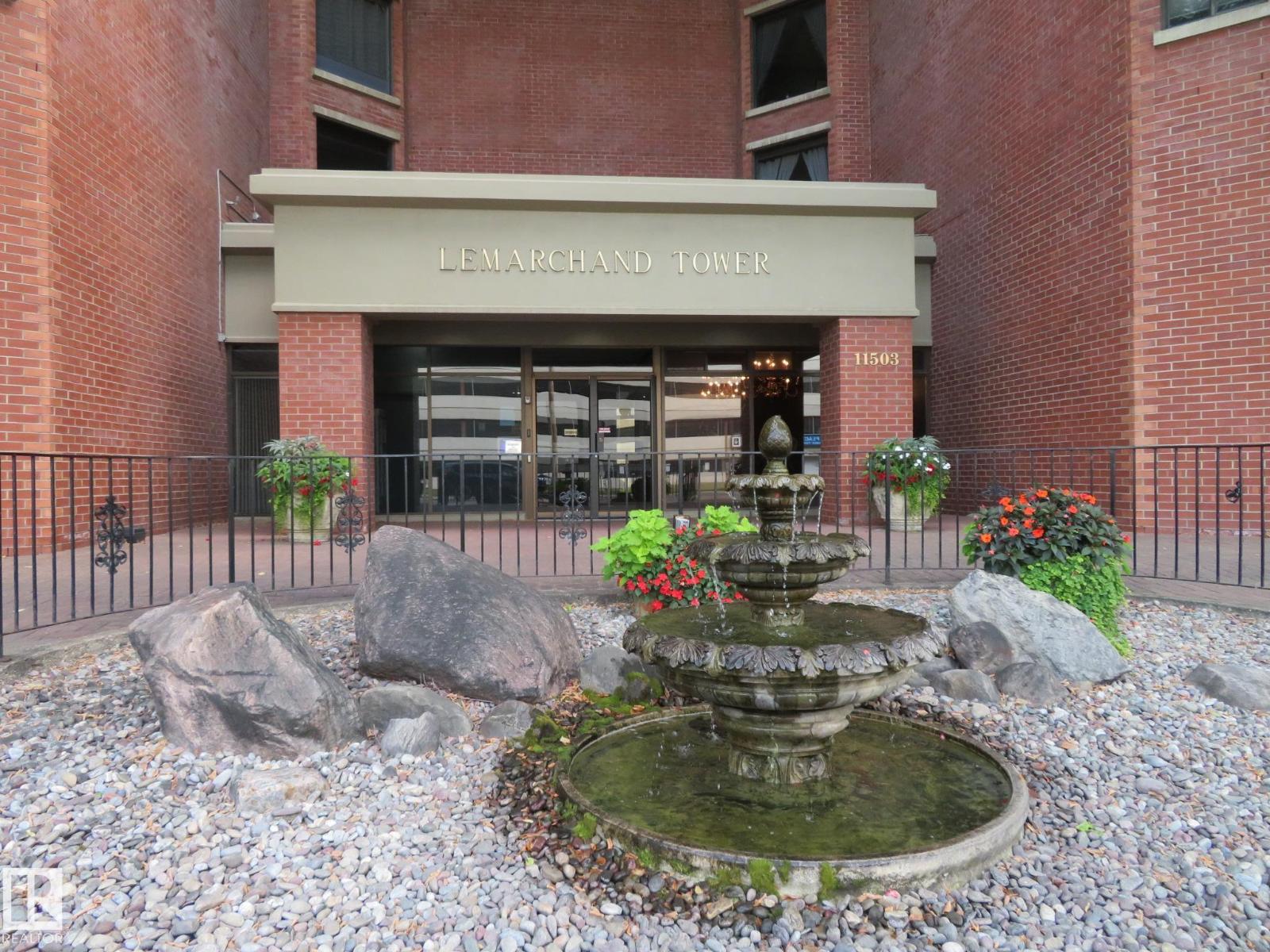 #501 11503 100 AV NW|Edmonton, Alberta T5K2K7