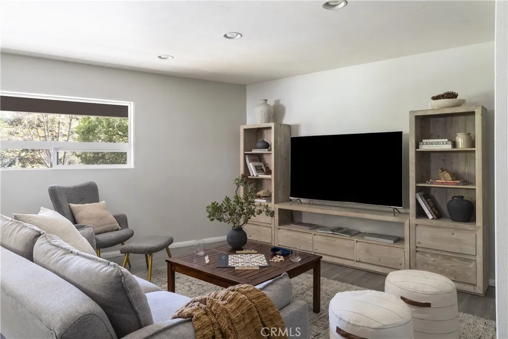 Additional image 38 of 572 Brentwood Dr, Lake Arrowhead, CA 92352