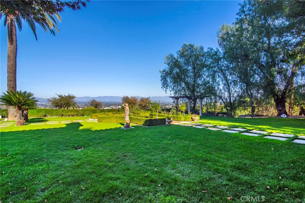 Additional image 68 of 18933 La Montana Place, Tarzana, CA 91356