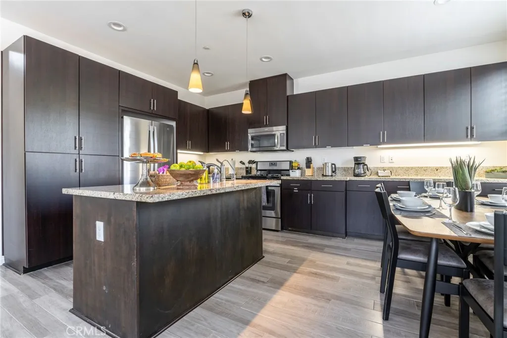 Additional image 9 of 816 E Promenade Unit A, Azusa, CA 91702