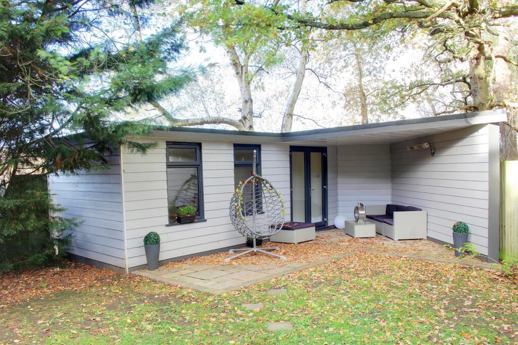 Additional image 14 of Peplins Way, Brookmans Park