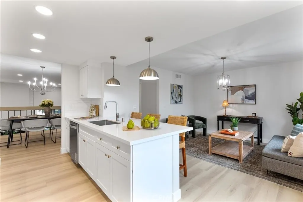 Additional image 2 of 17150 Burbank Boulevard Unit 25, Encino, CA 91316