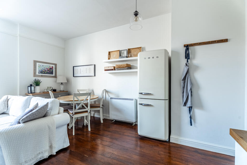 Additional image 4 of Market Place, St. Albans, Hertfordshire, AL3