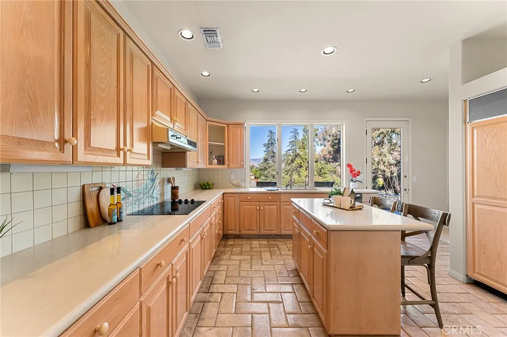 Additional image 19 of 1911 Country Club Drive, Redlands, CA 92373