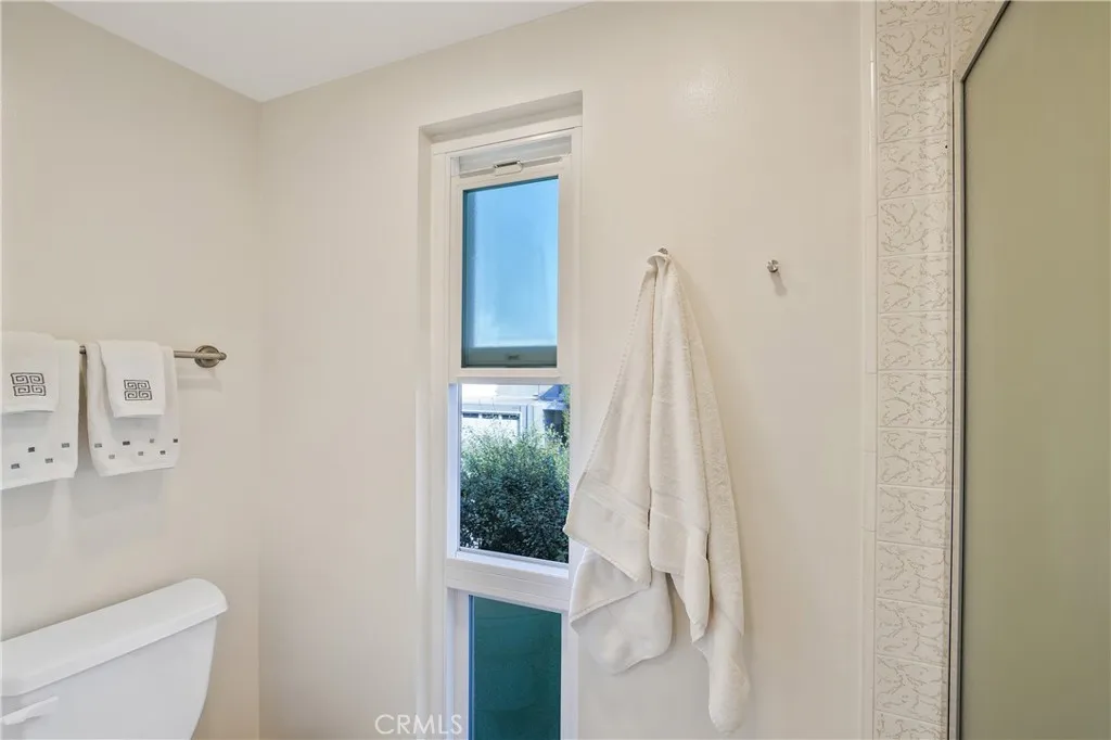 Additional image 76 of 367 Grenoble Lane, Costa Mesa, CA 92627