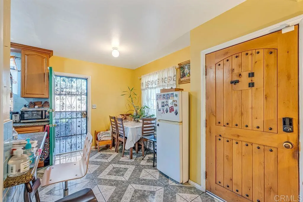 Additional image 6 of 927 S Eucalyptus Ave, Inglewood, CA 90301