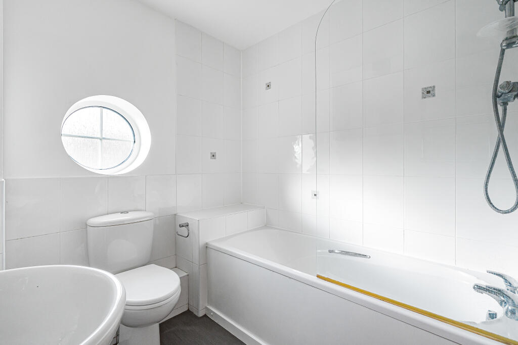 Additional image 18 of Langstone Ley, Welwyn Garden City, Hertfordshire, AL7