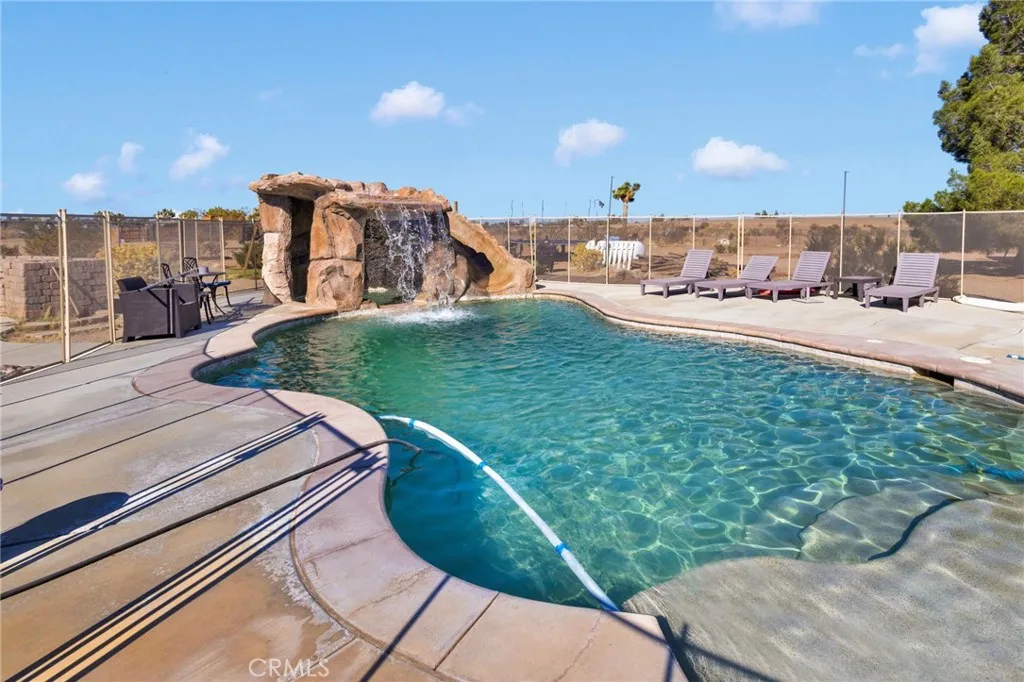 Additional image 83 of 10834 Mono Rd, Victorville, CA 92392