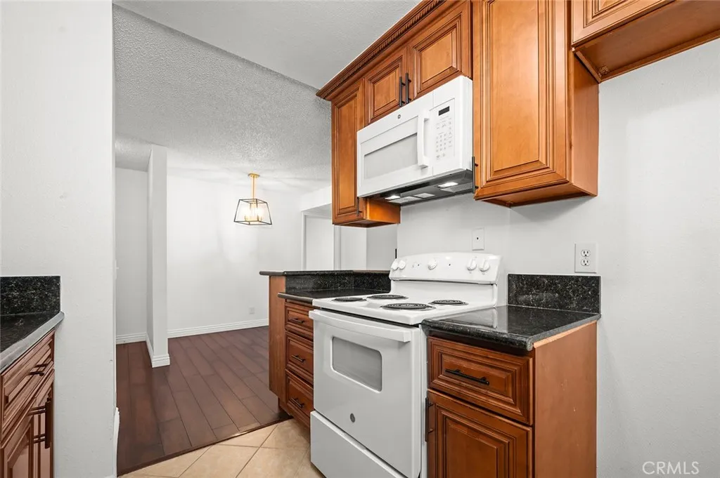 Additional image 18 of 2507 E 15th St Unit 204, Long Beach, CA 90804