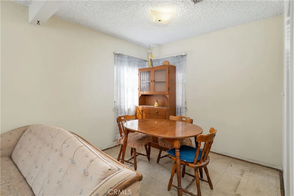 Additional image 44 of 419 Stanford Rd, Burbank, CA 91504