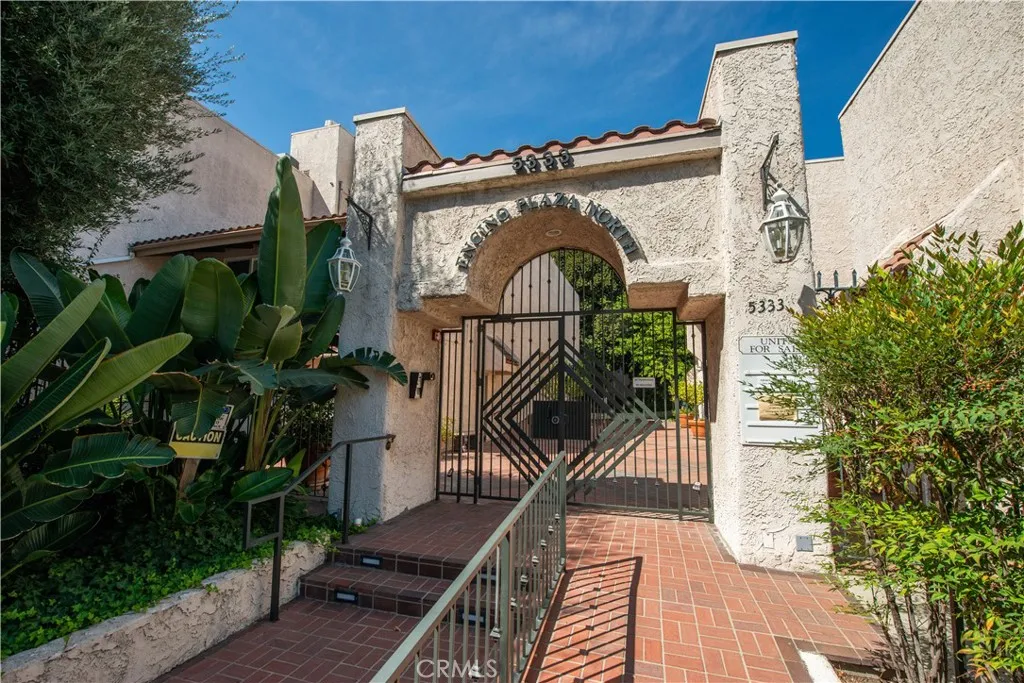 Additional image 3 of 5333 Zelzah Avenue Unit 102, Encino, CA 91316