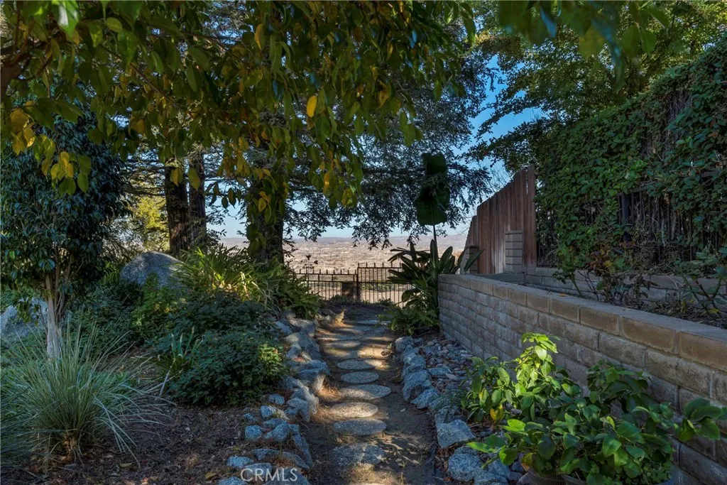 Additional image 42 of 3010 Panorama Dr, Bakersfield, CA 93306