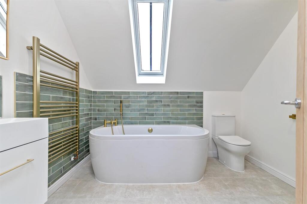 Additional image 22 of Warrengate Road, Brookmans Park