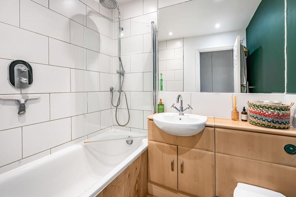 Additional image 8 of Dixons Hill Road, Welham Green, AL9