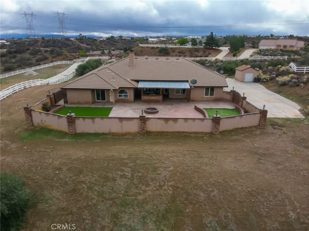 Additional image 3 of 10282 Farmington St, Oak Hills, CA 92344