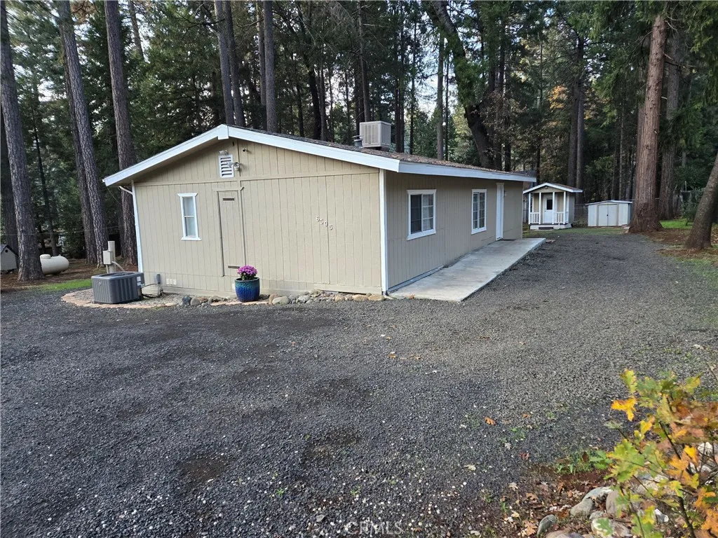 6595 Tikker Ln, Magalia, CA 95954