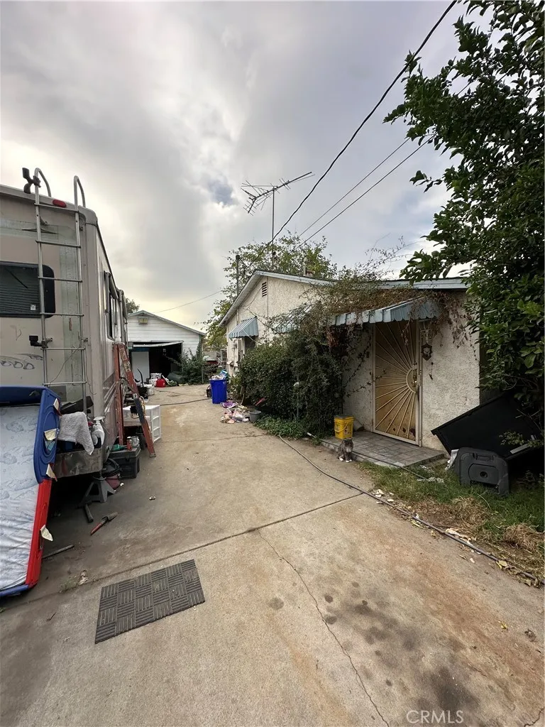Additional image 10 of 2460 N State St, San Bernardino, CA 92407