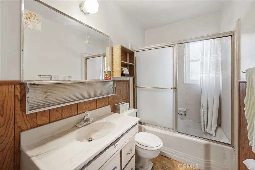 Additional image 50 of 419 Stanford Rd, Burbank, CA 91504