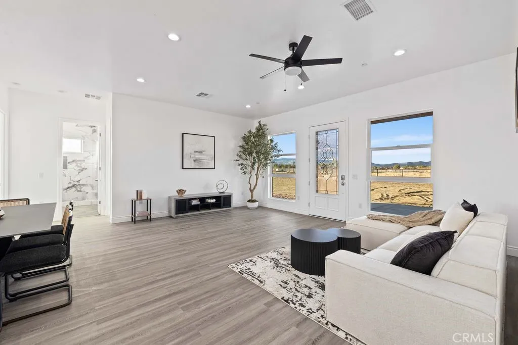 Additional image 8 of 7214 W Avenue A-6, Lancaster, CA 93536