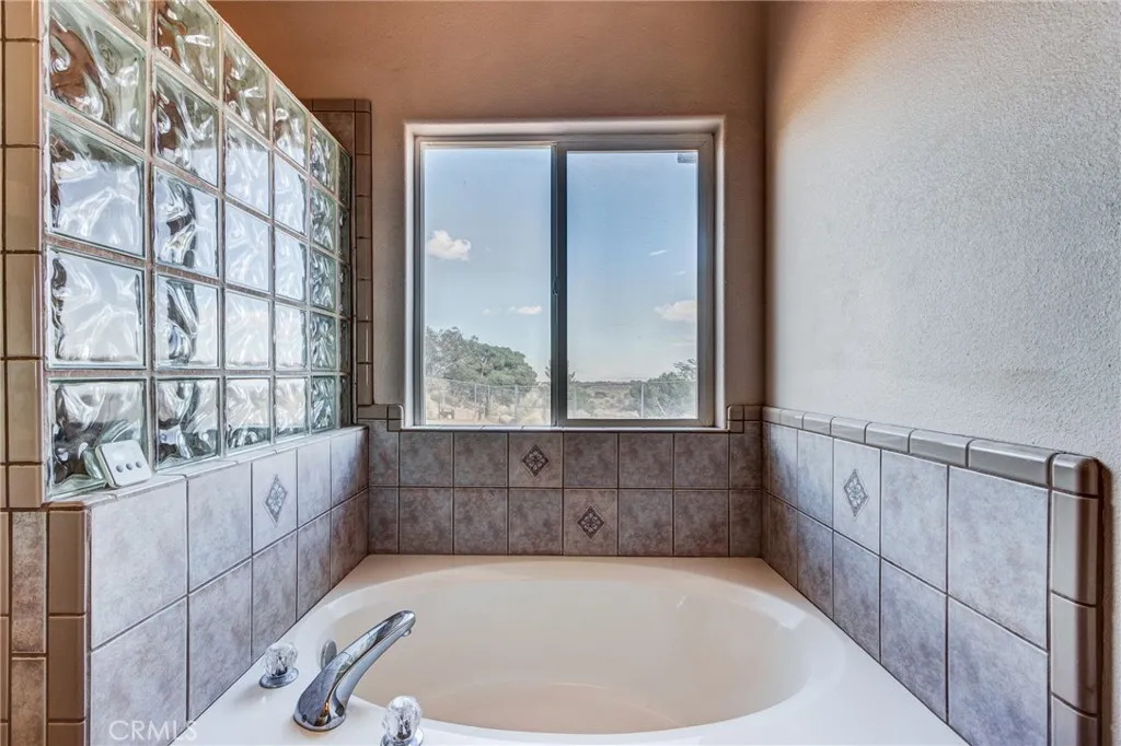 Additional image 93 of 8605 Cantel Court, Oak Hills, CA 92344