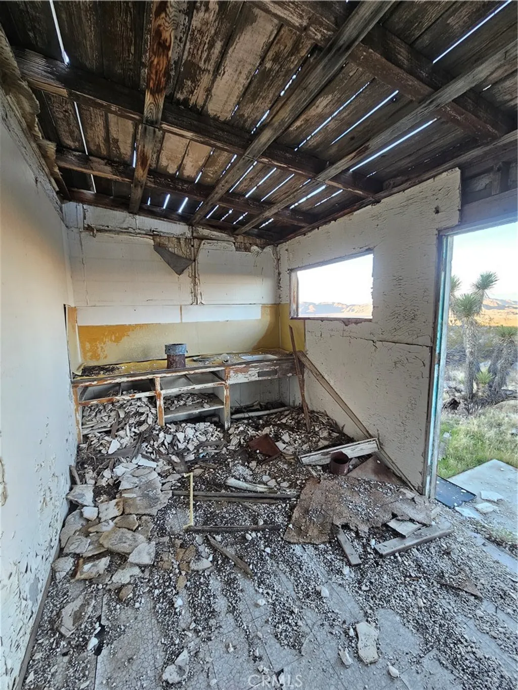 Additional image 10 of 411 Powerline Rd., Lucerne Valley, CA 92356