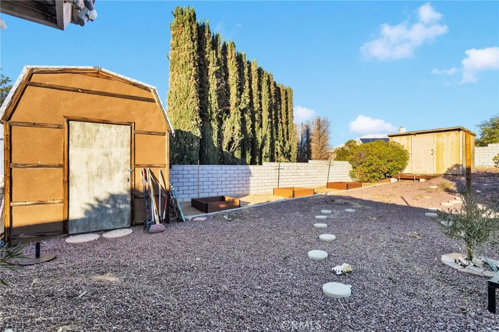 Additional image 62 of 20125 Eyota Rd, Apple Valley, CA 92308