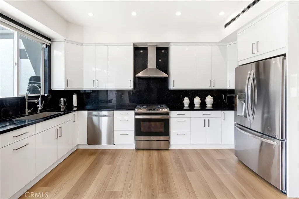 Additional image 54 of 2031 N Pass Ave, Burbank, CA 91505