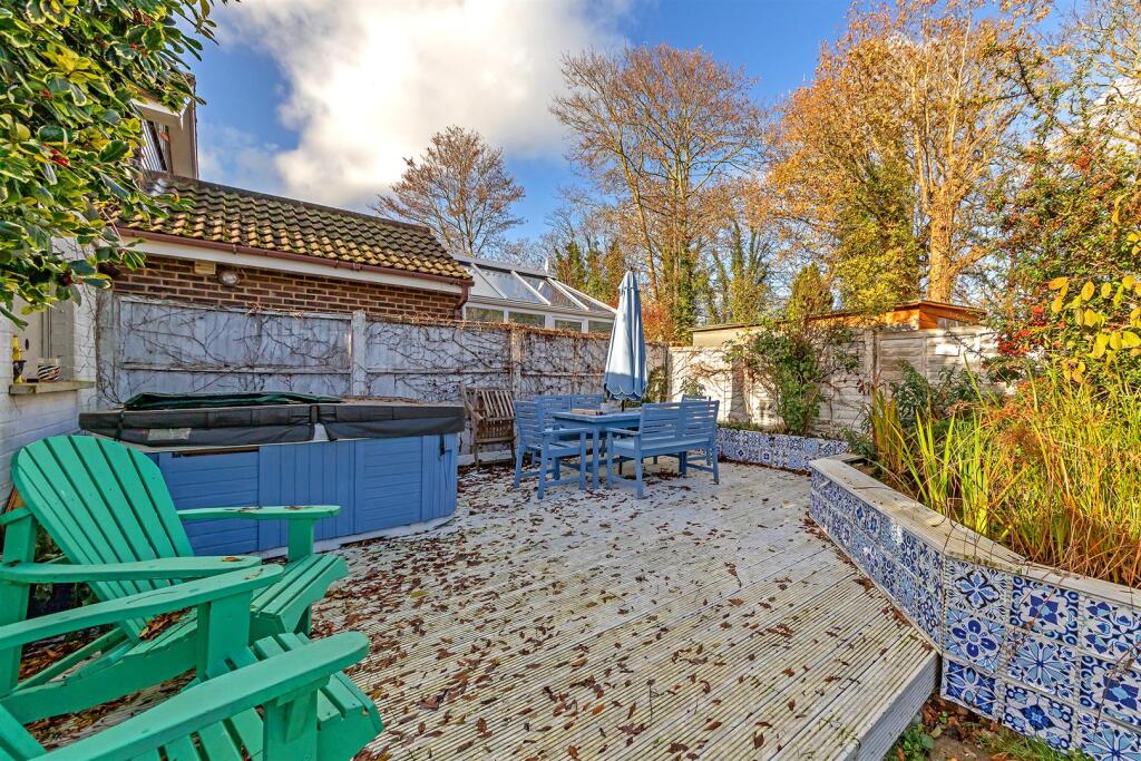 Additional image 20 of Colney Heath Lane, St. Albans