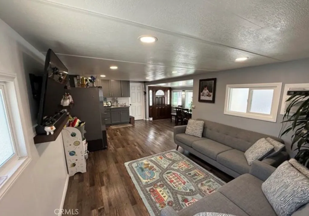 Additional image 22 of 715 W 220th St, Torrance, CA 90502