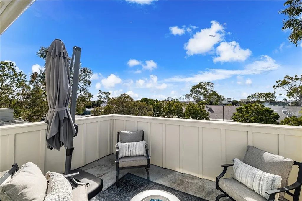 Additional image 23 of 2127 Cresta Dr, Newport Beach, CA 92660