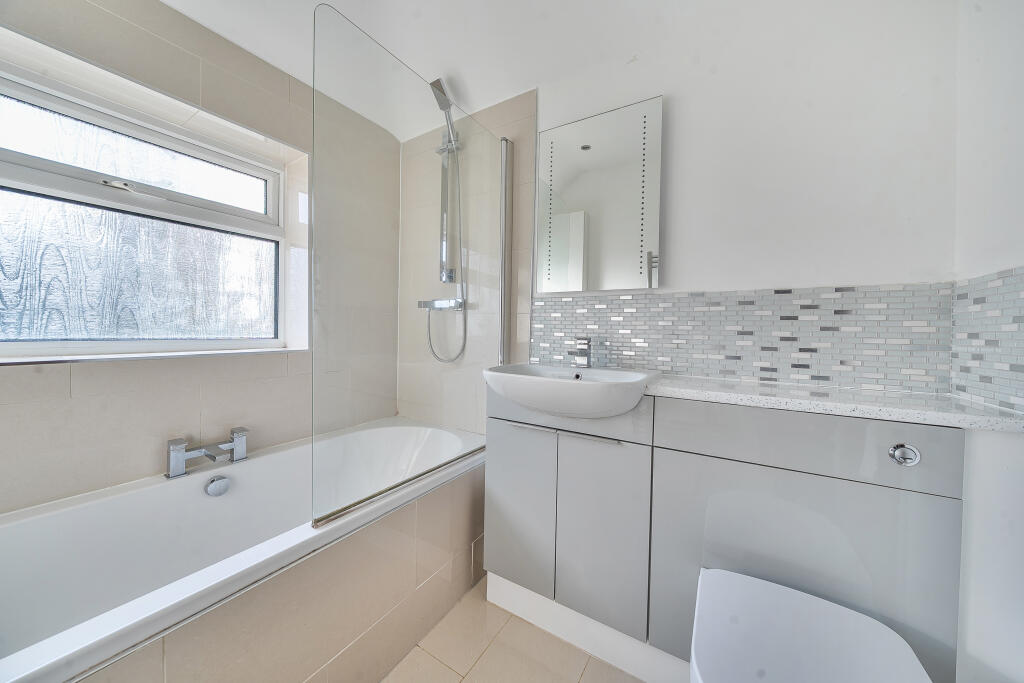 Additional image 6 of The Close, Harpenden, AL5