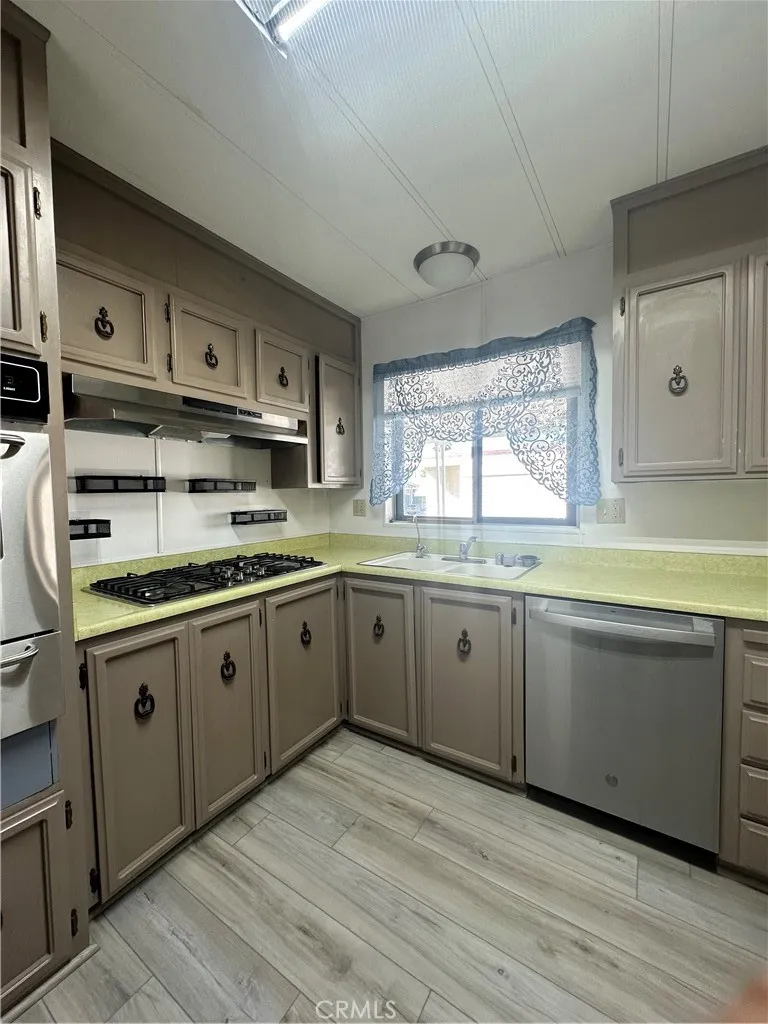 Additional image 27 of 881 N Lake St N Unit 301, Hemet, CA 92544