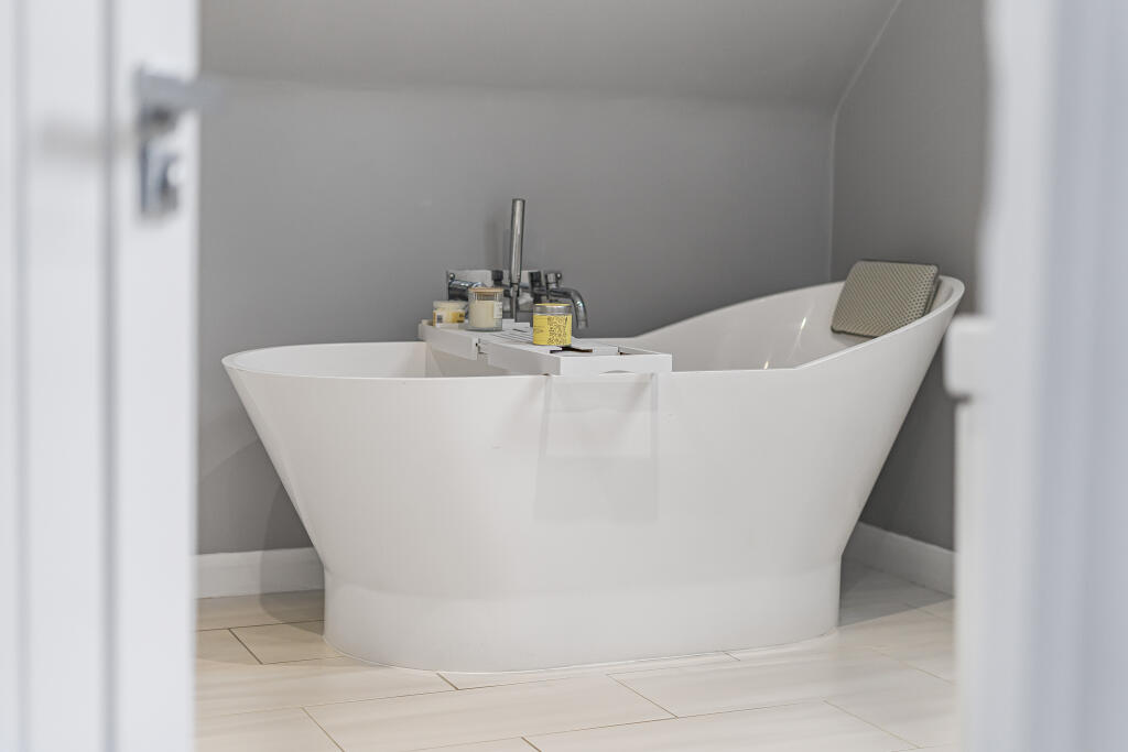 Additional image 23 of Charmouth Road, St. Albans, Hertfordshire, AL1