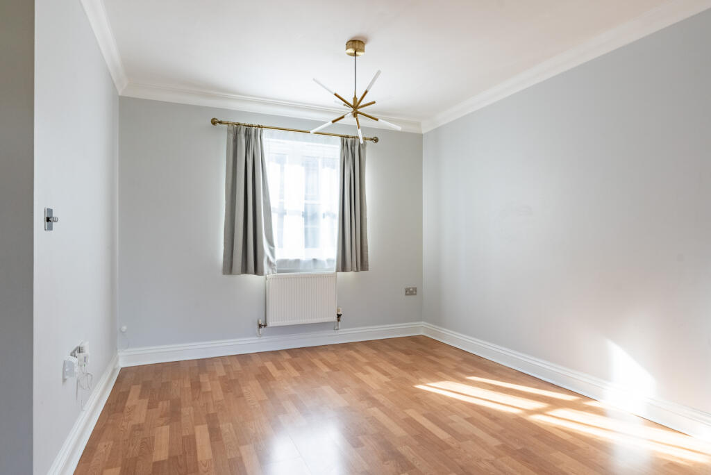 Additional image 5 of Lavender Crescent, St Albans, Herts, AL3