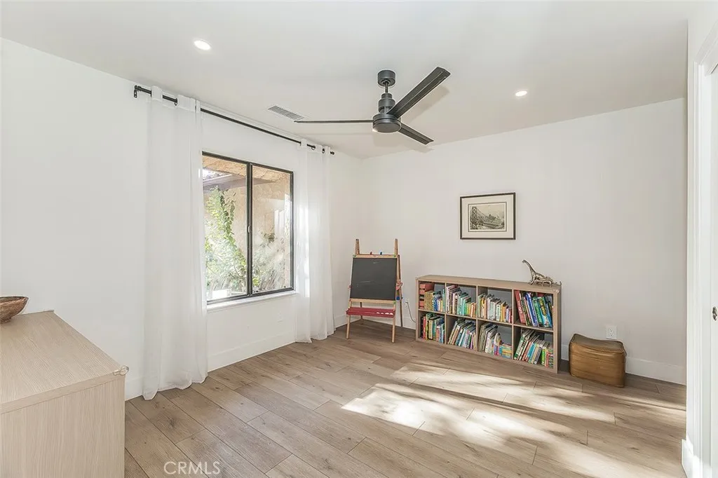 Additional image 44 of 406 E Audubon Drive, Fresno, CA 93720