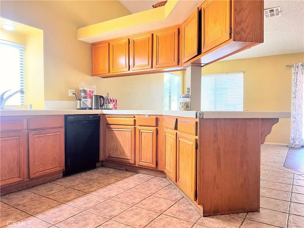 Additional image 28 of 4544 Sungate Drive N, Palmdale, CA 93551