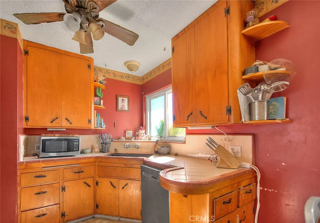 Additional image 22 of 909 W Flora Street, Ontario, CA 91762