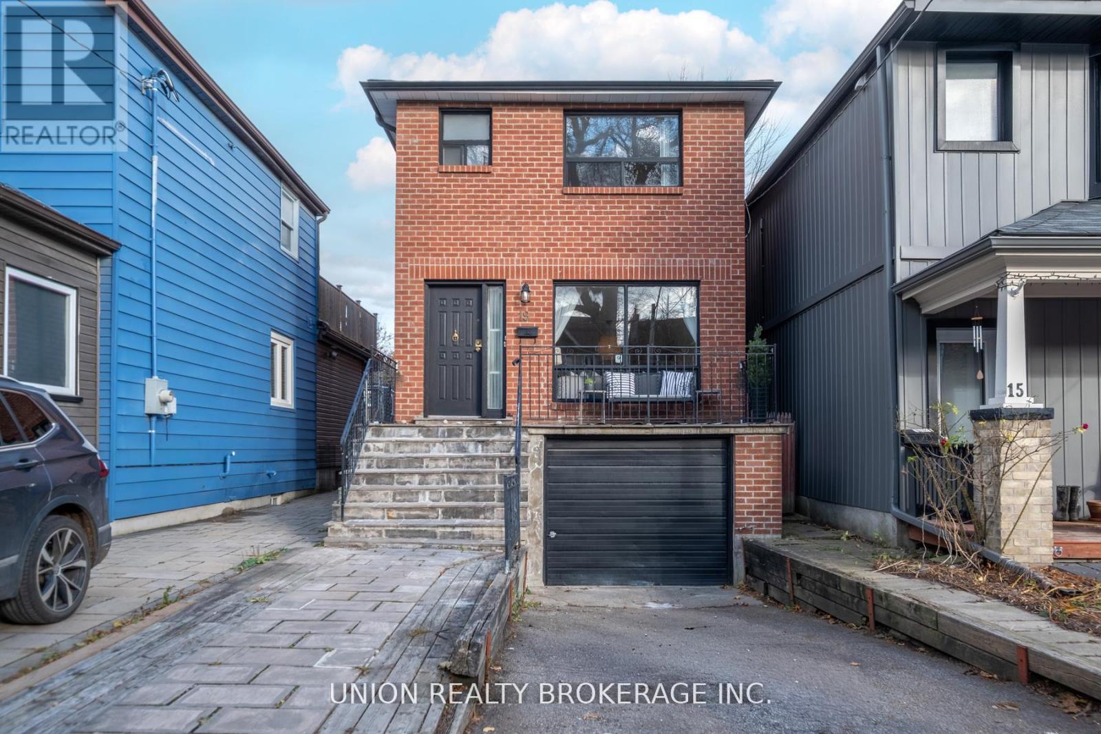 Property image for 19 ASHDALE AVENUE|Toronto (Greenwood-Coxwell), Ontario M4L2Y6