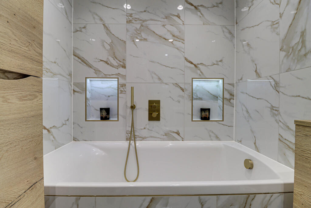 Additional image 17 of West Way, Harpenden, AL5