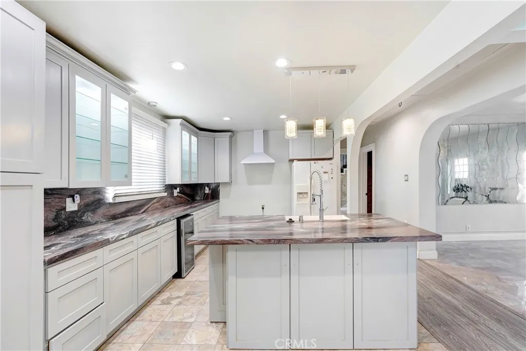 Additional image 9 of 8843 S Wilton Place, Los Angeles, CA 90047