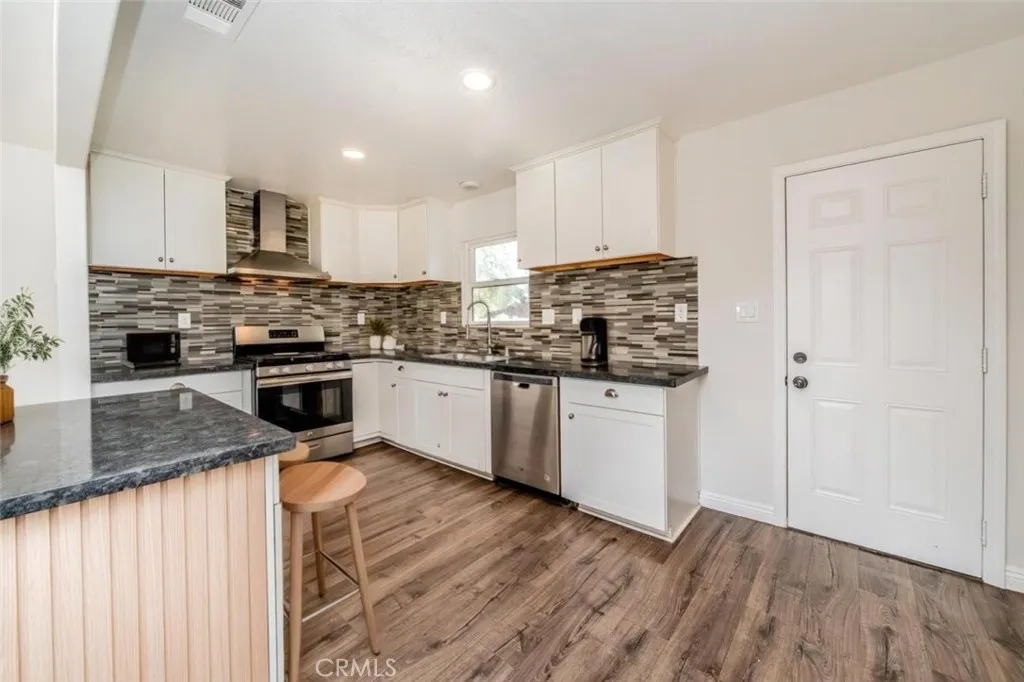 Additional image 4 of 1108 E Mayberry Ave, Hemet, CA 92543