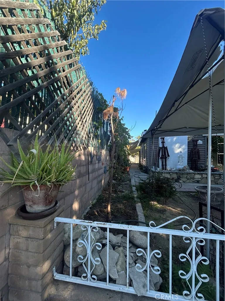 Additional image 53 of 467 W G Street, Colton, CA 92324